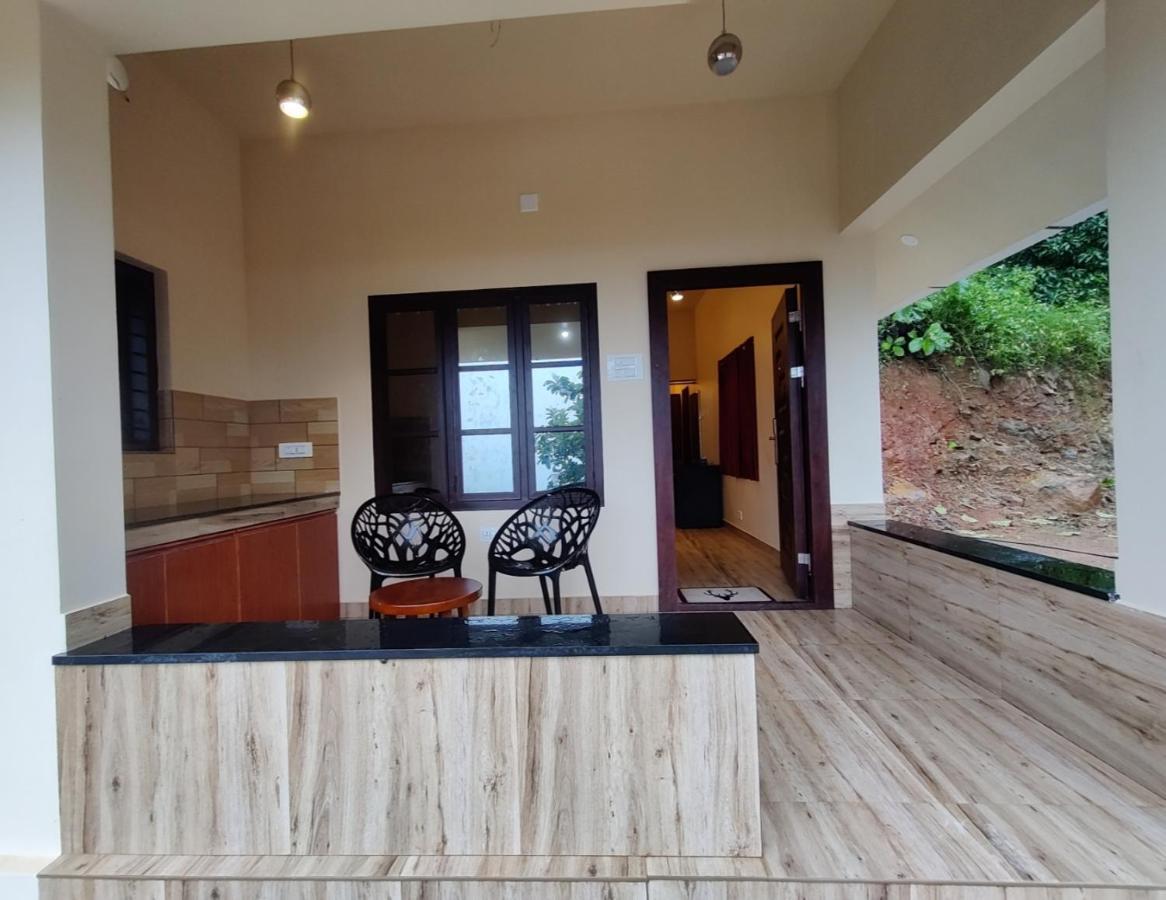 Forest And River Edge Resort Kannur Esterno foto
