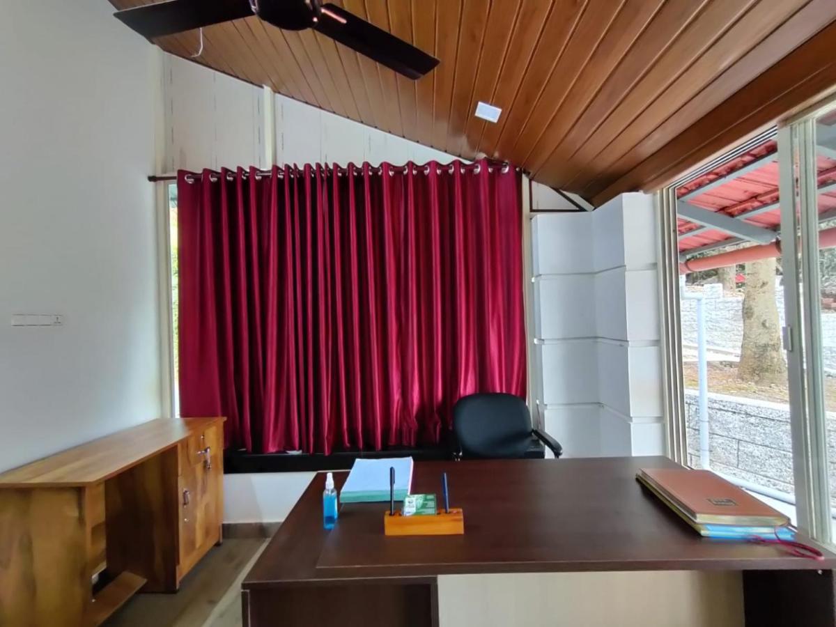 Forest And River Edge Resort Kannur Esterno foto
