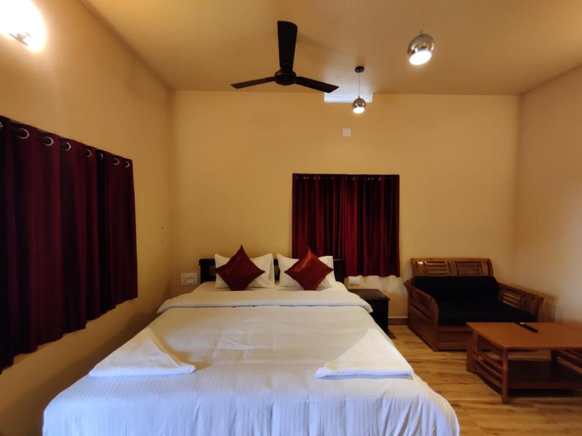 Forest And River Edge Resort Kannur Esterno foto