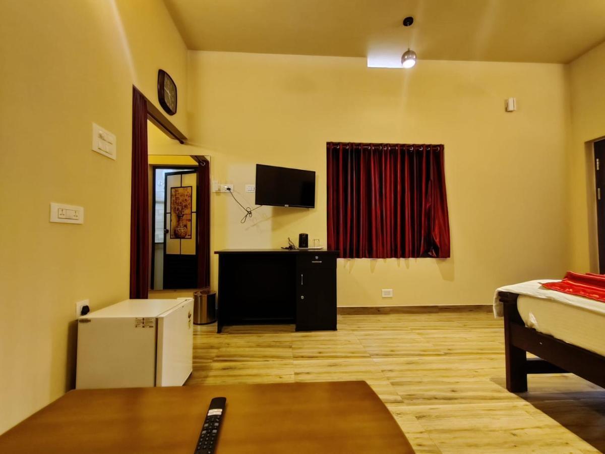 Forest And River Edge Resort Kannur Esterno foto