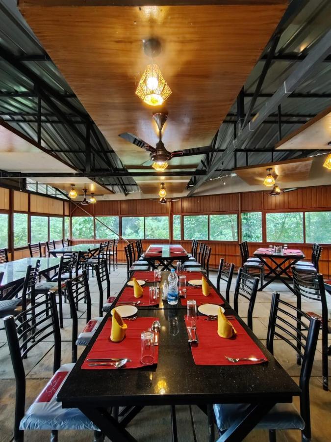 Forest And River Edge Resort Kannur Esterno foto