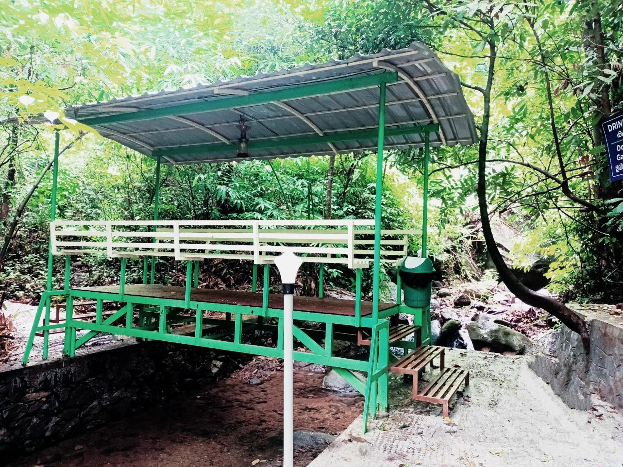 Forest And River Edge Resort Kannur Esterno foto
